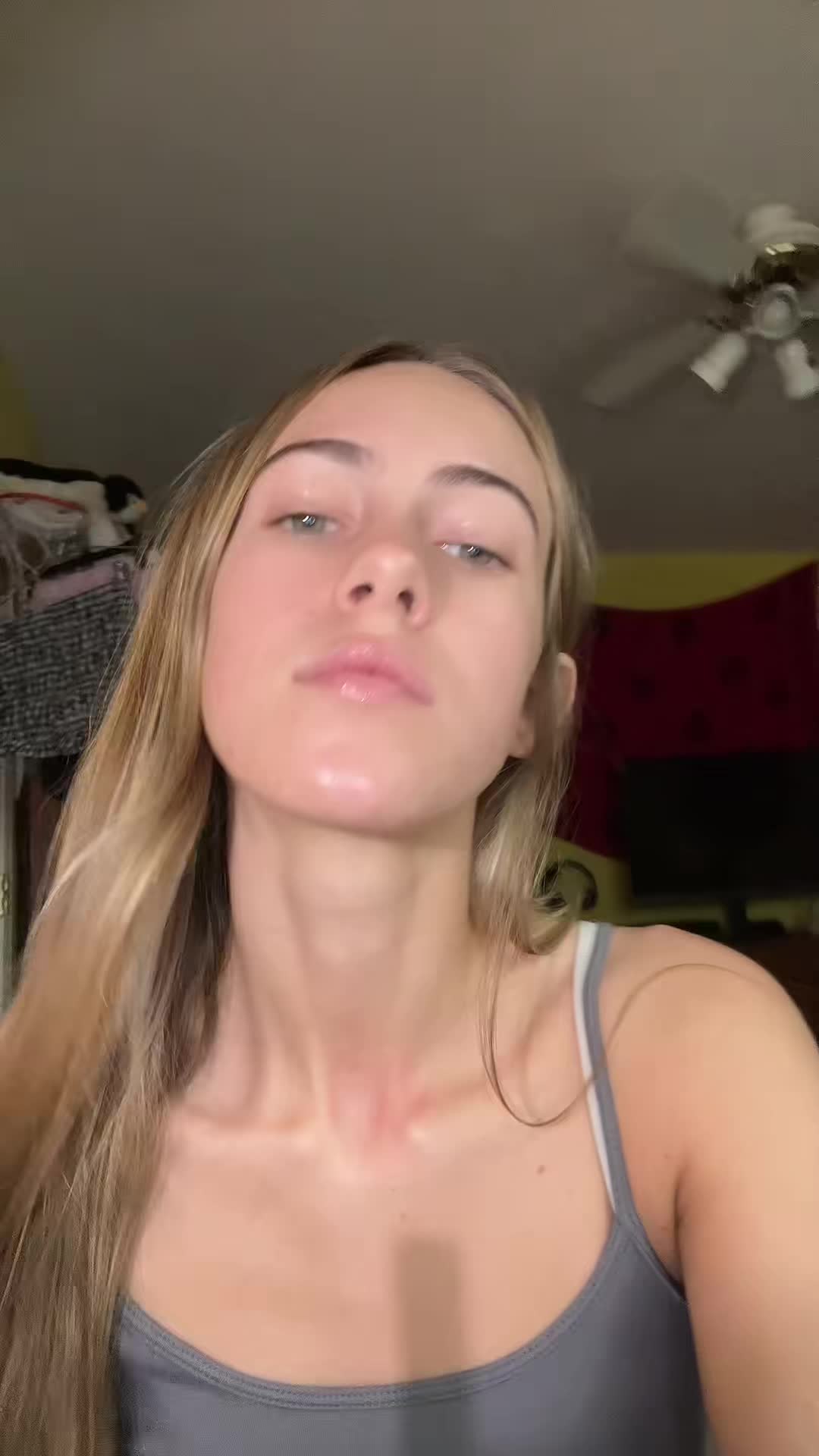@Ava (Link In Bio 😘)