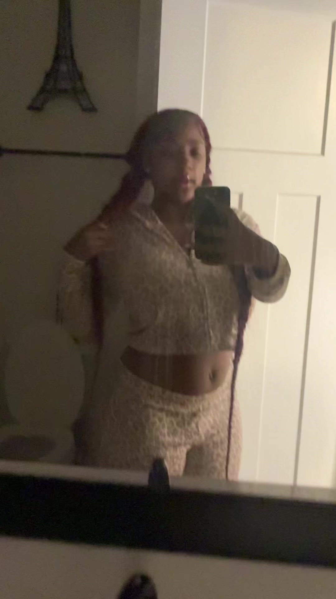 @chloedihnala