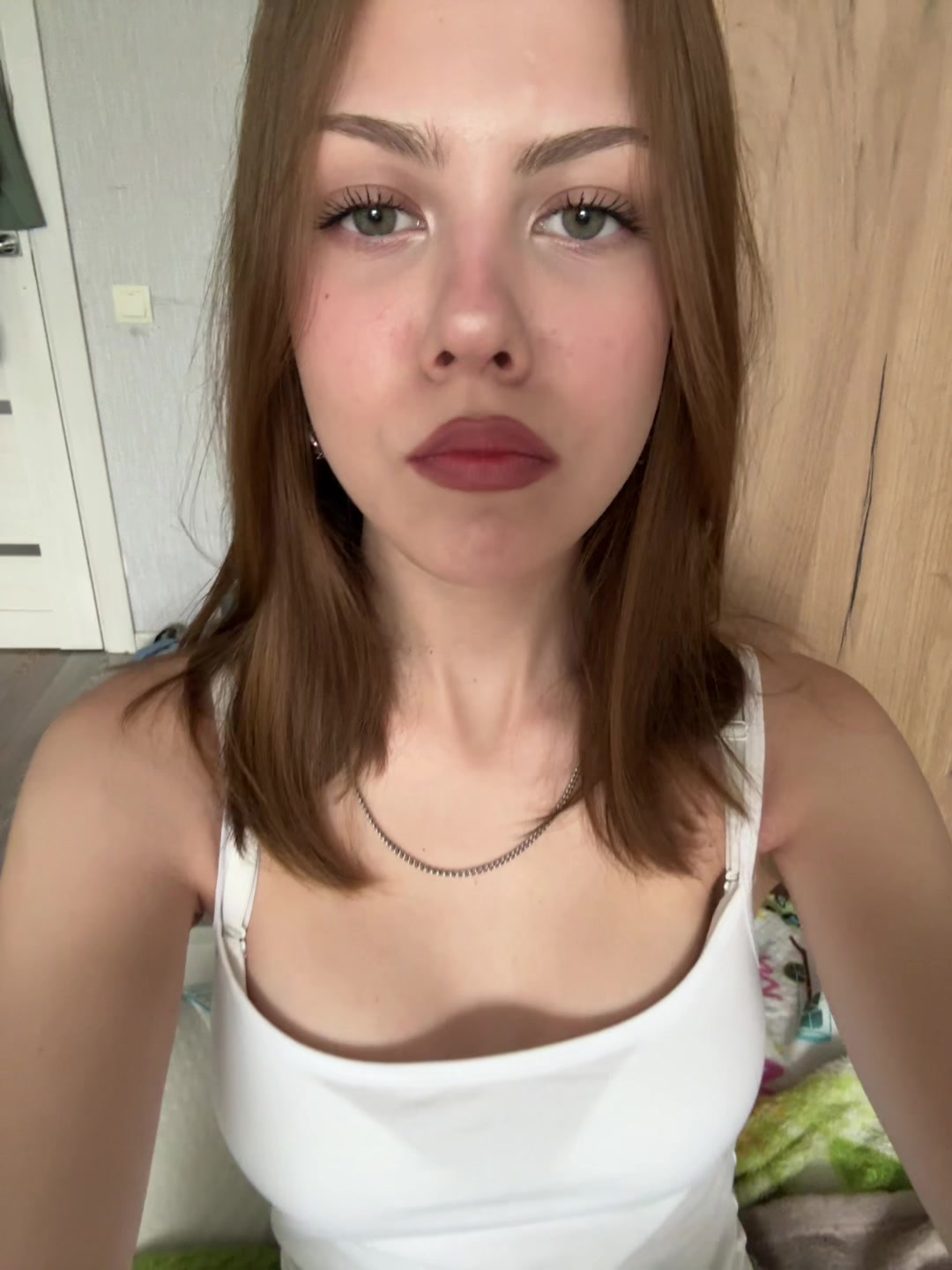 @༒