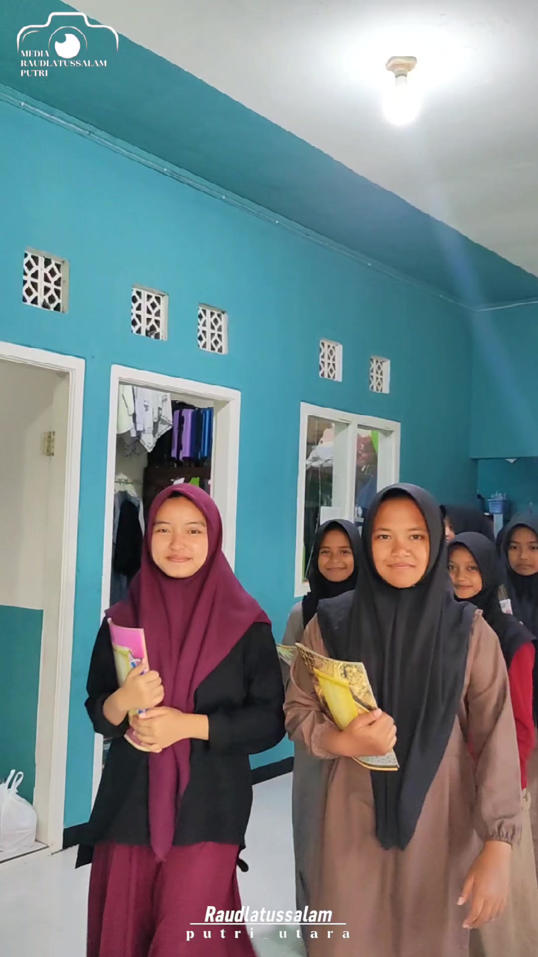 @RaudlatussalamPutri_Utara