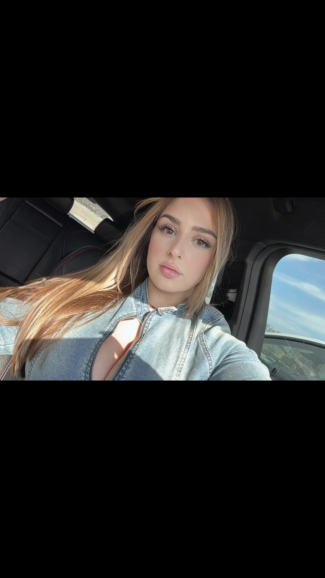 @Alyssaviv