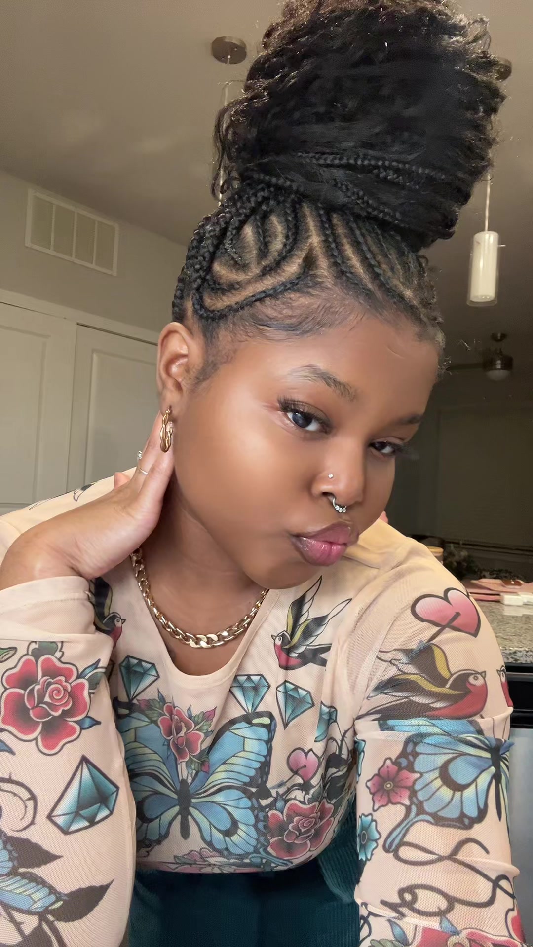 @YOUTUBE: NyaireNicole ๐