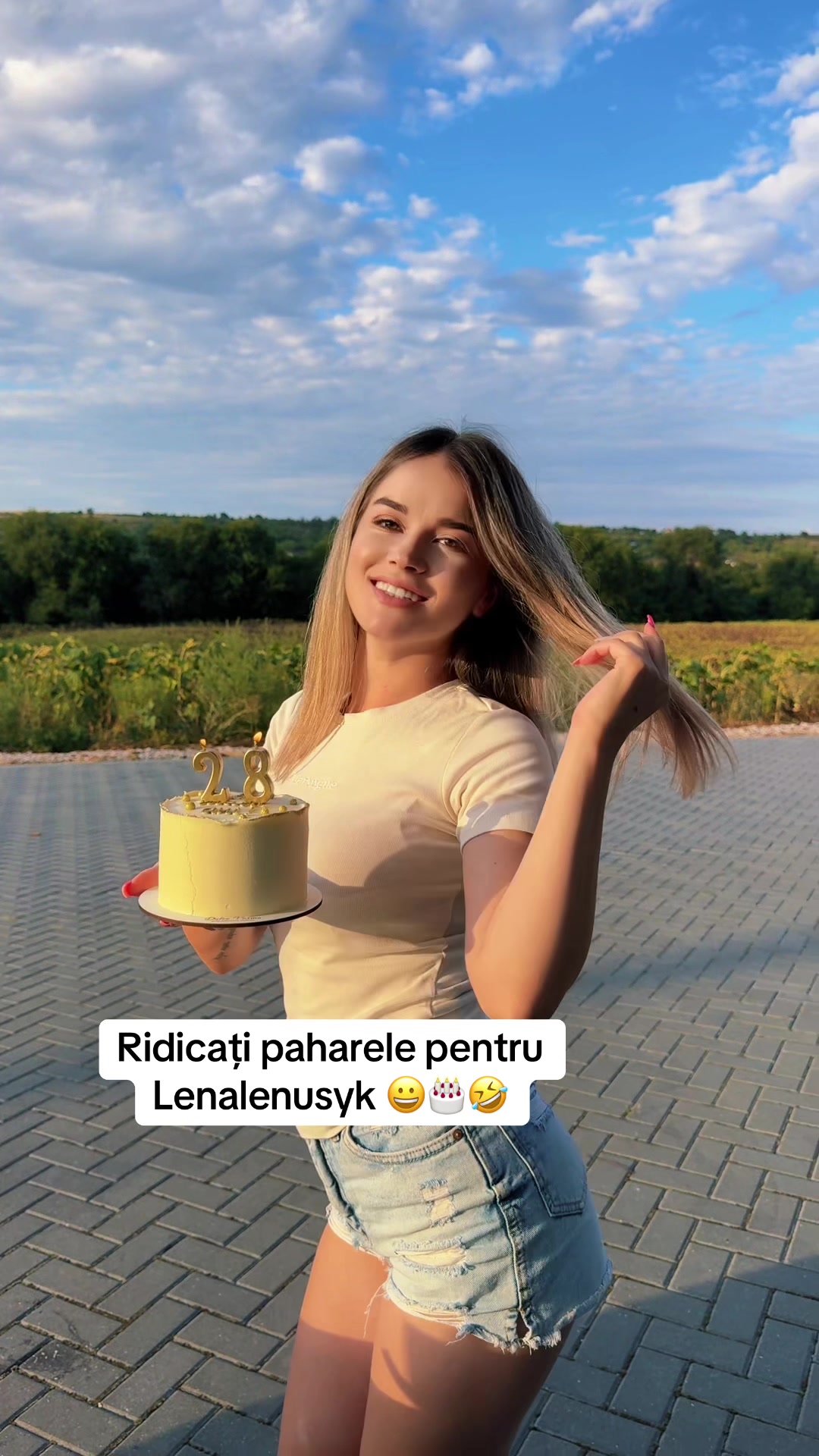 @⚡️lenalenusyk⚡️