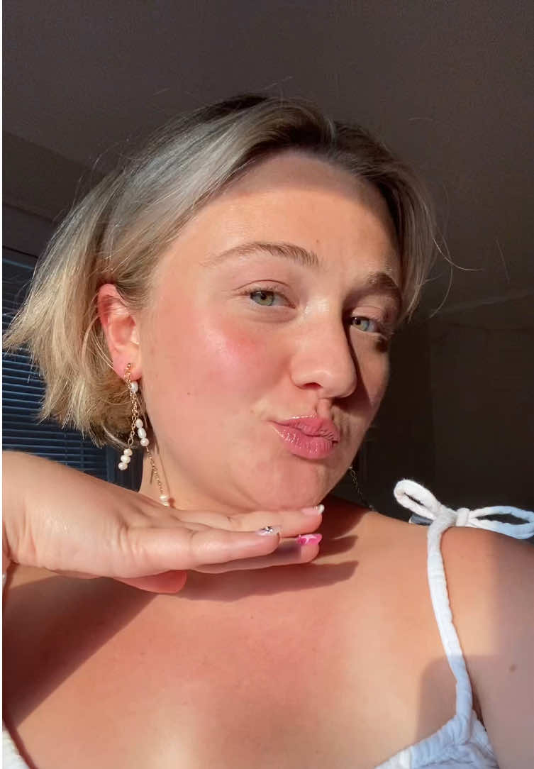 @missmarymaru