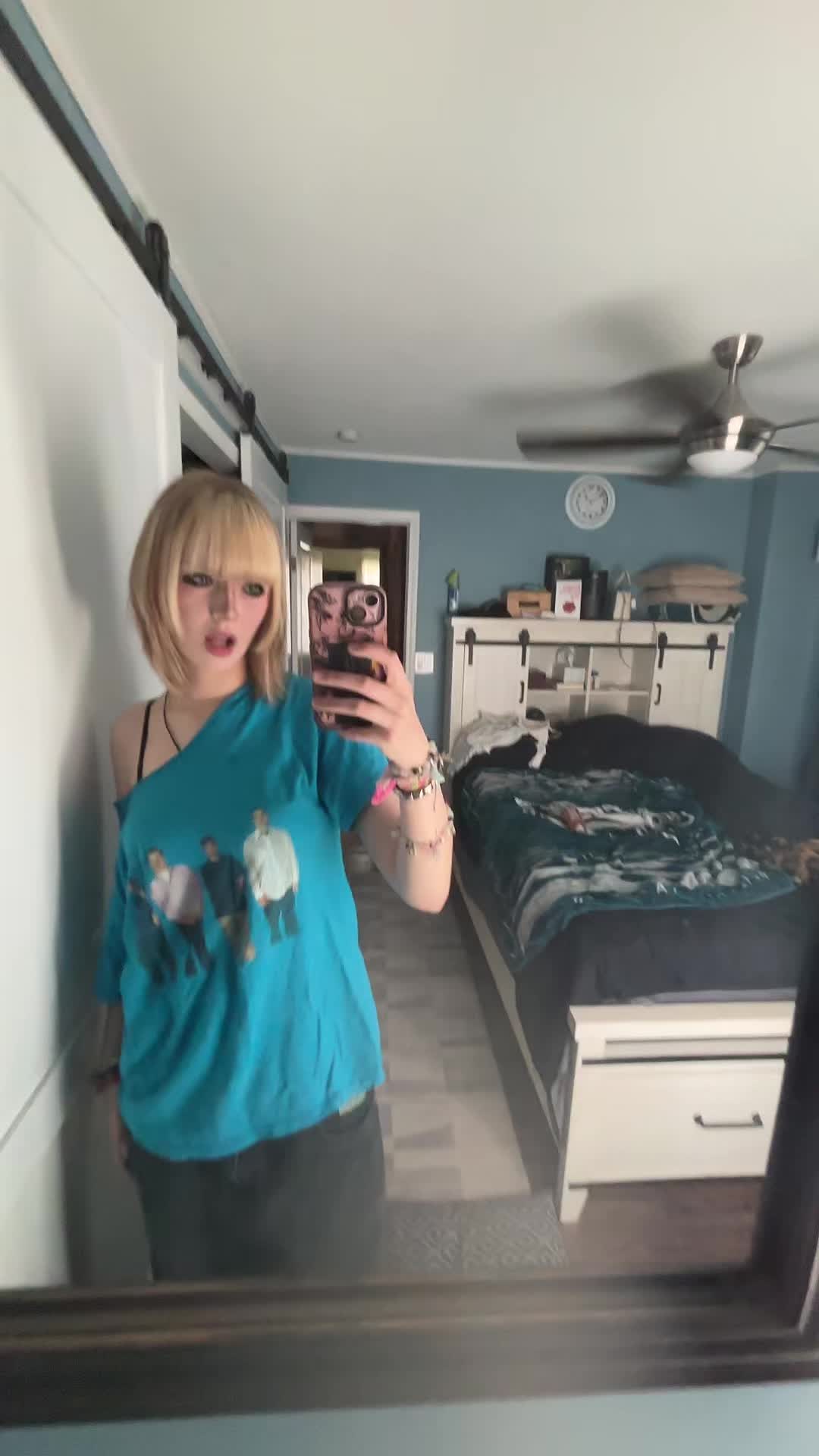 @🧟♀️🍃