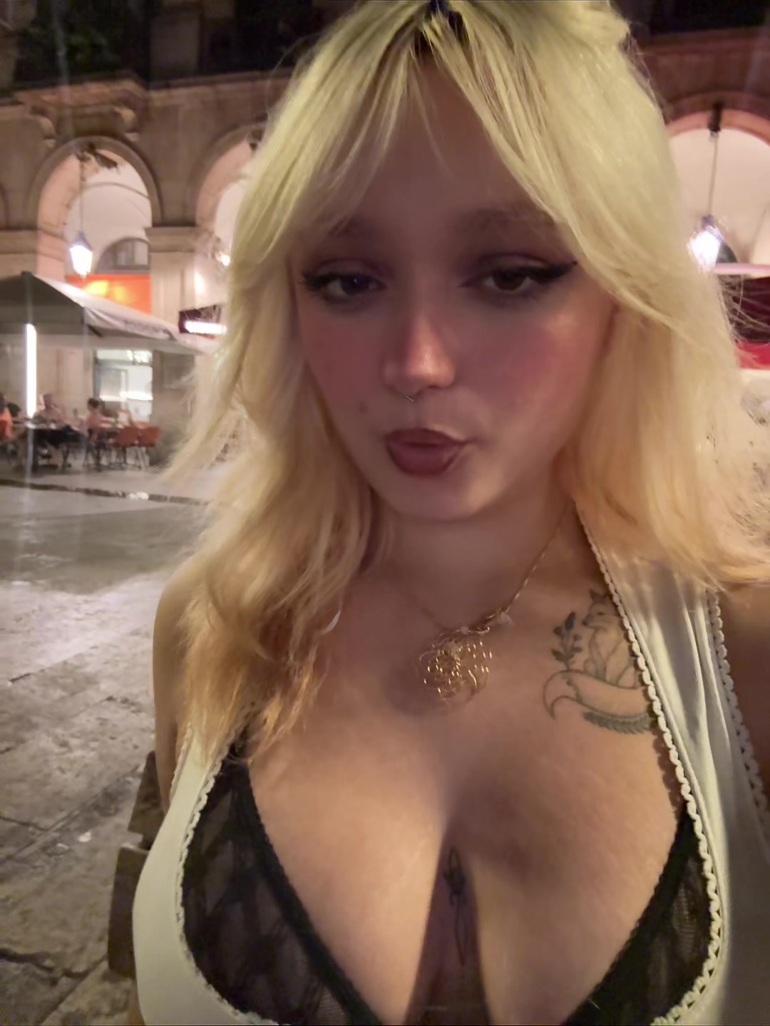 @hey_effy