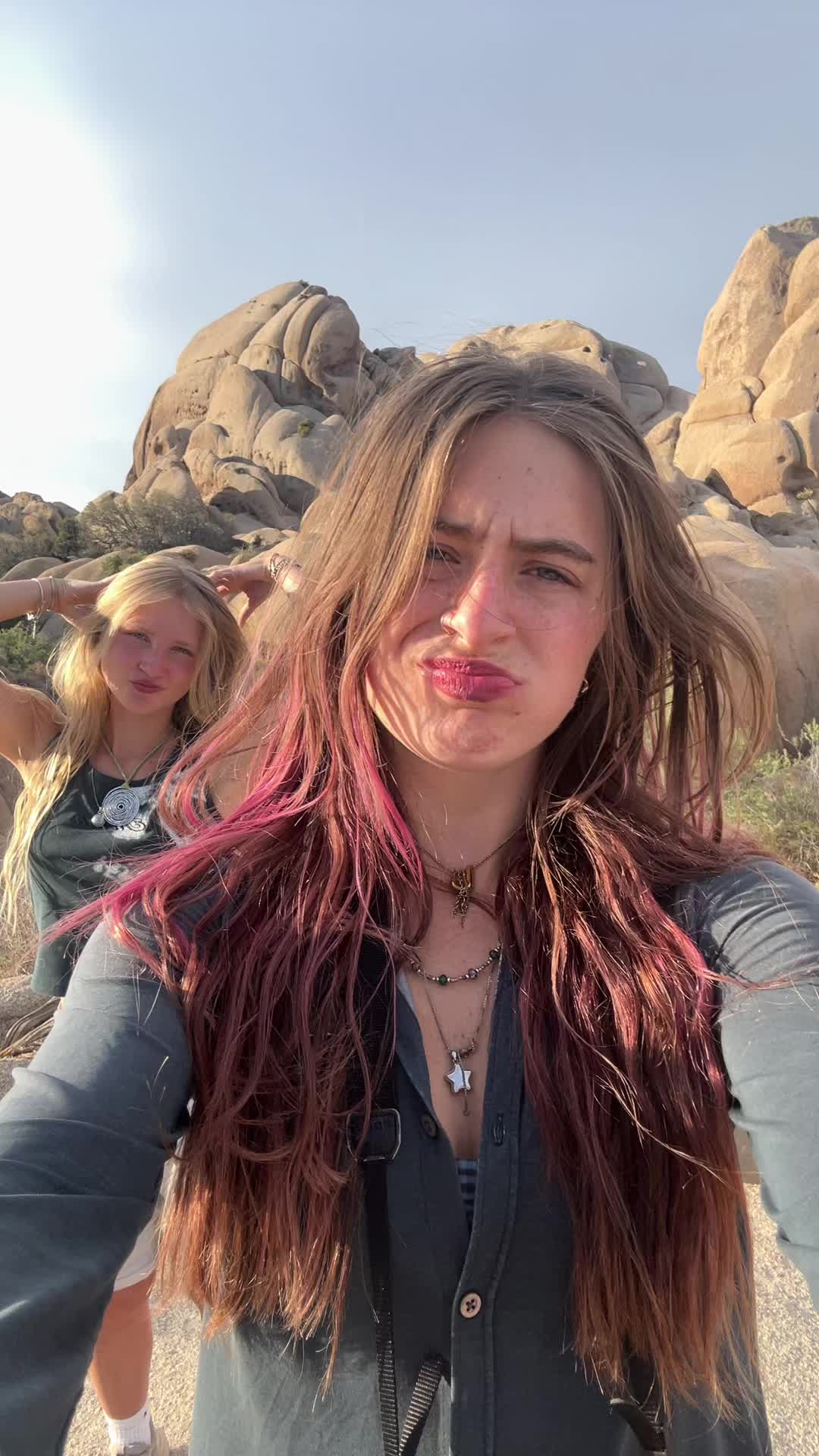 @yuliaskylar