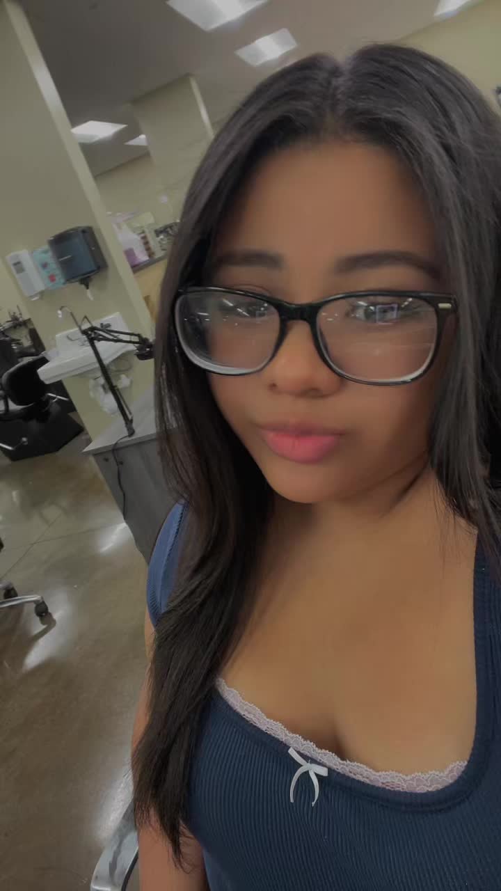 @Emi melanie