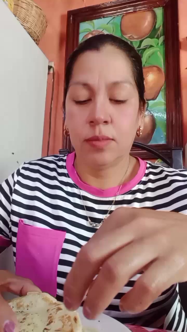 @Adela Esquivel