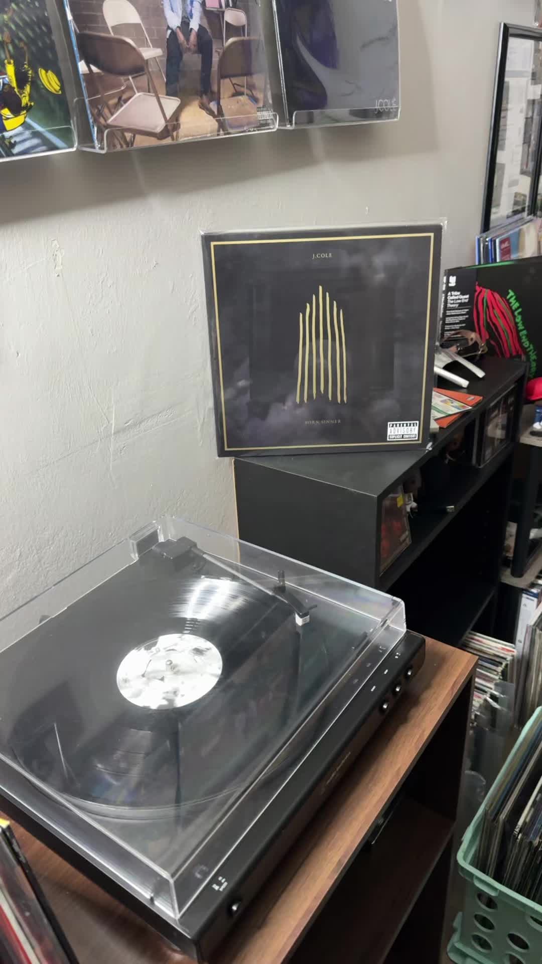 @Jamal Does Vinyl
