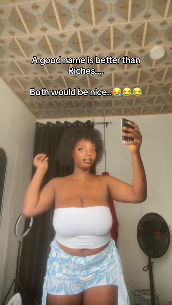 @Goddess of seduction