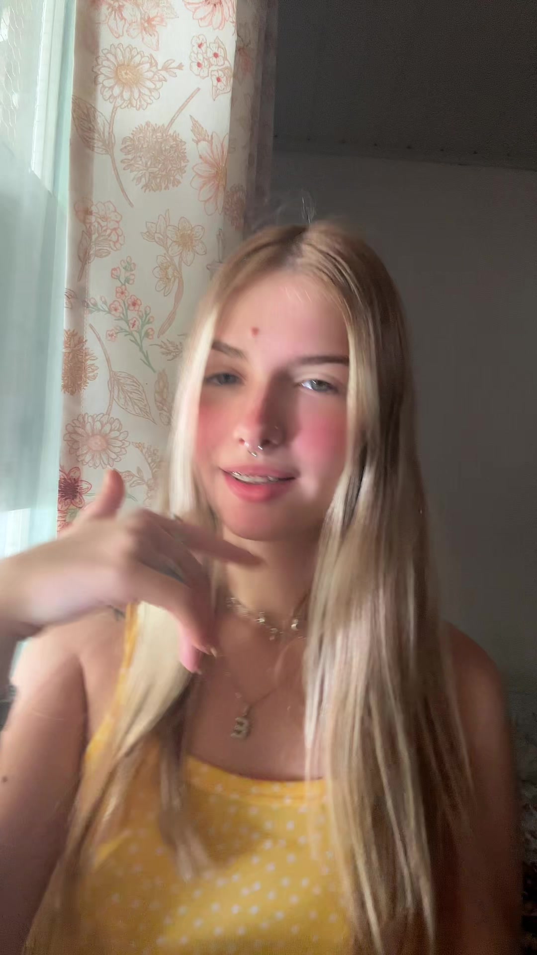@Emillymazioli