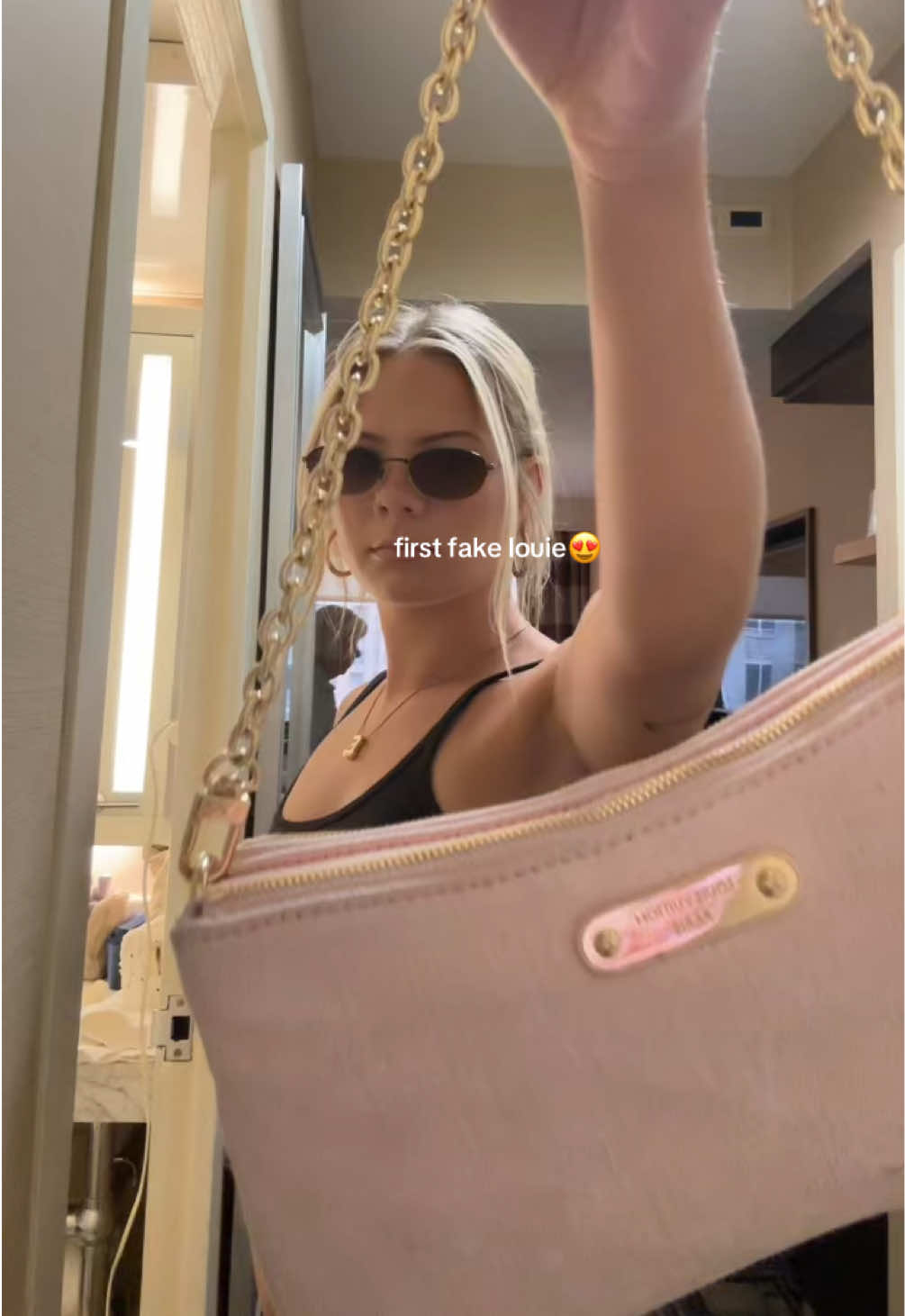 @ella 💩