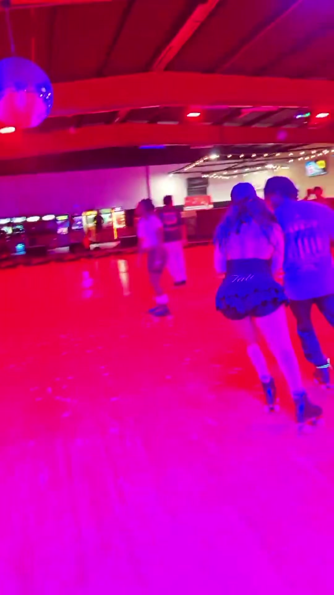 @TatiDondada | Learn to Skate🛼