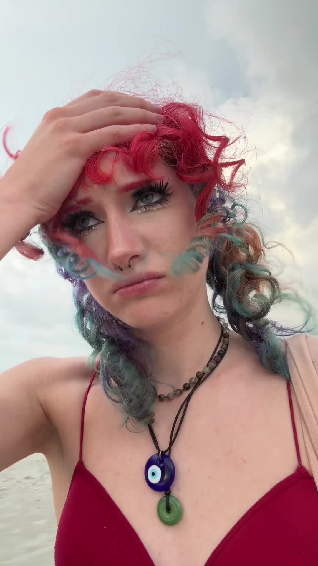 @vailious