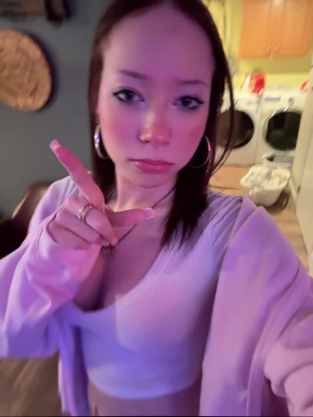 @reynii