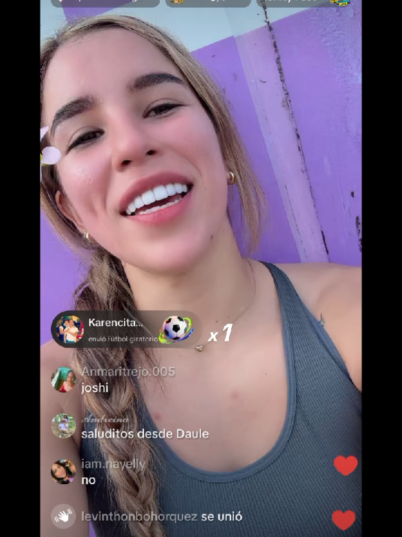@AniEli