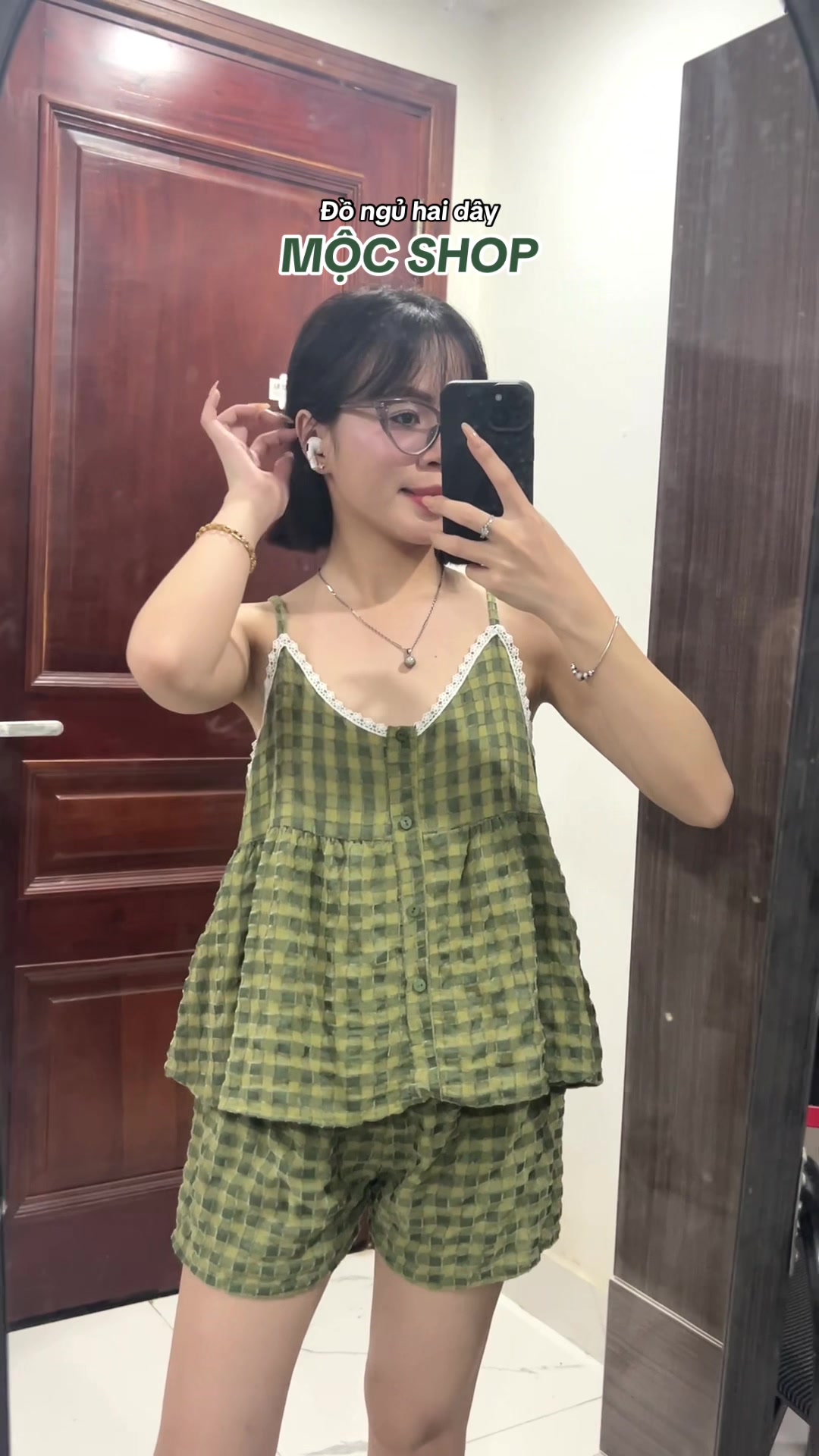 @Hợp