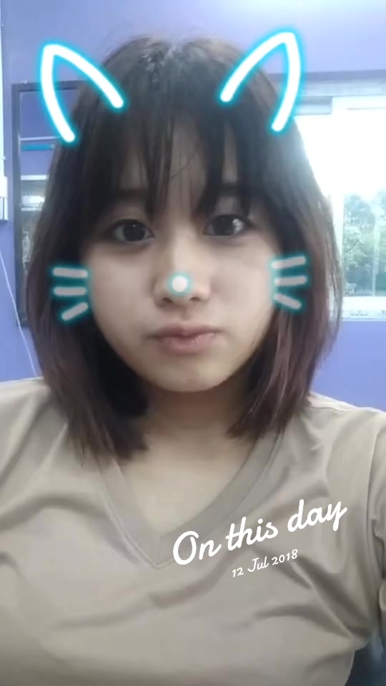 @Phyo Cherry Aung💖💇💄