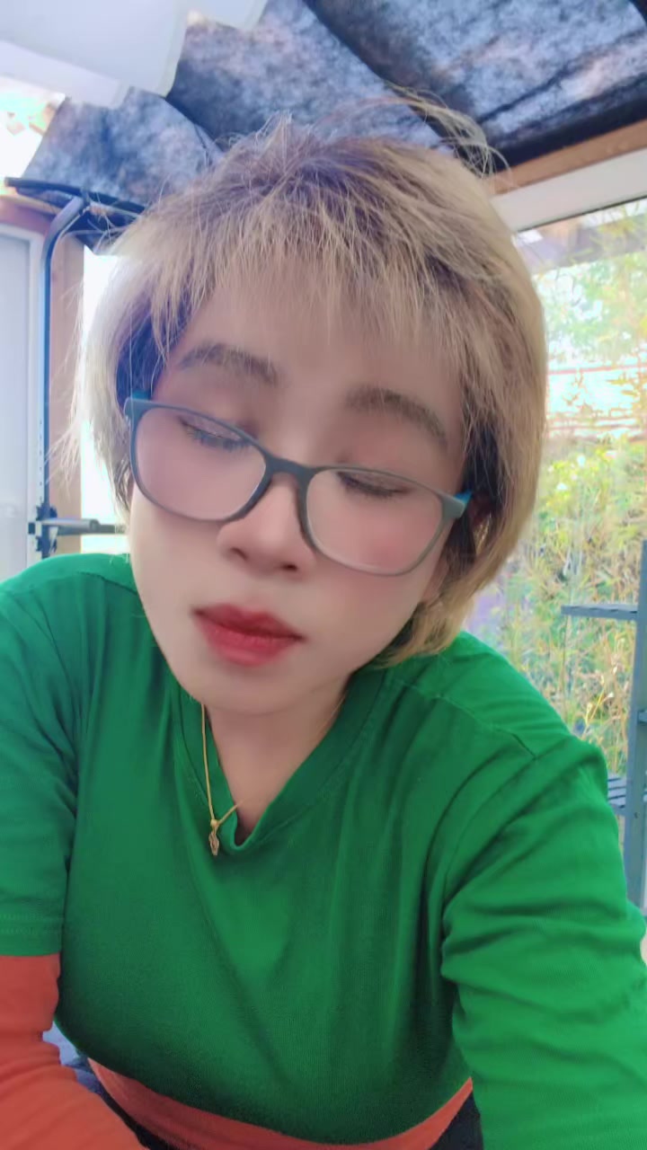 @Ann แอ้