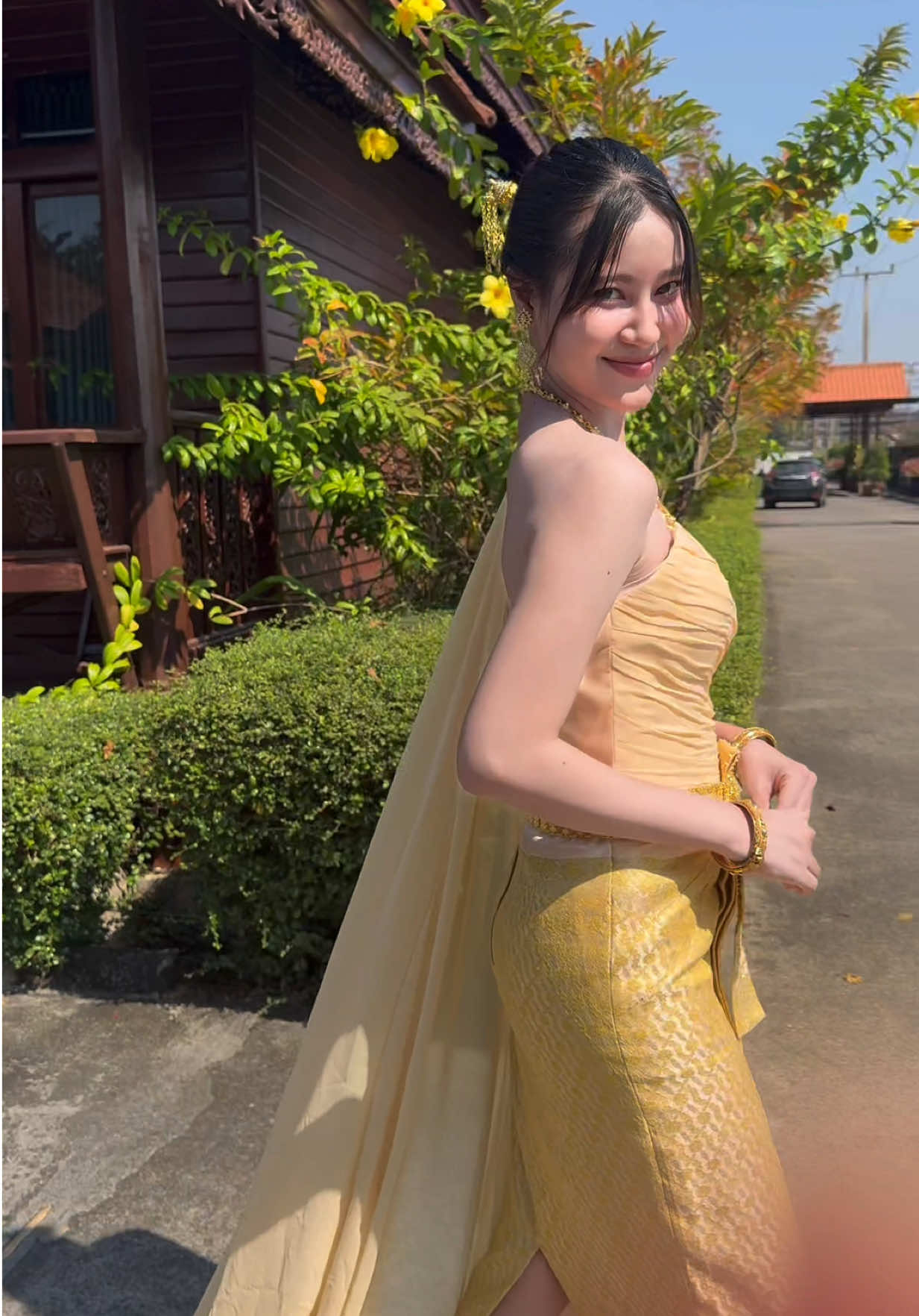 @Nanes ยิ้มหวาน