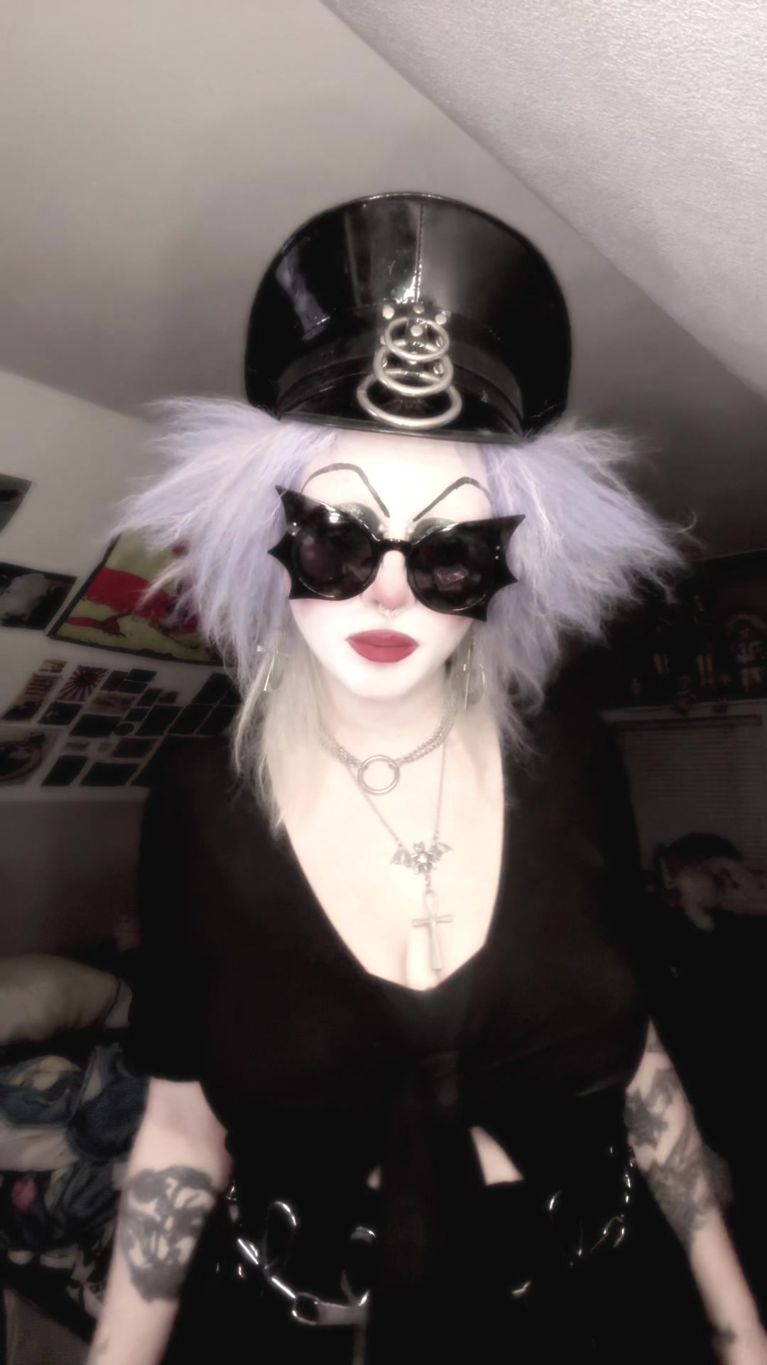 @dollygoth666
