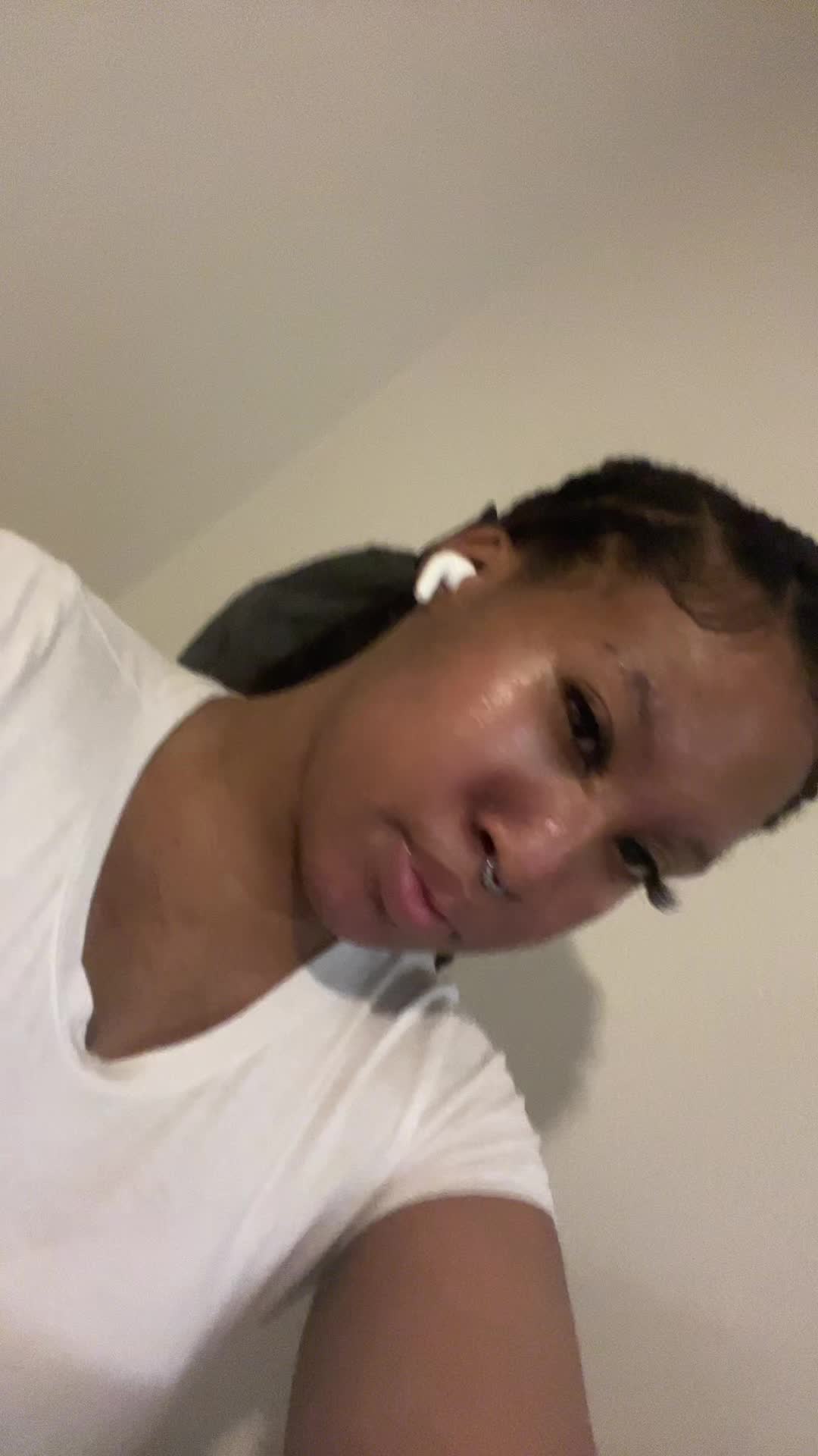 @🤎