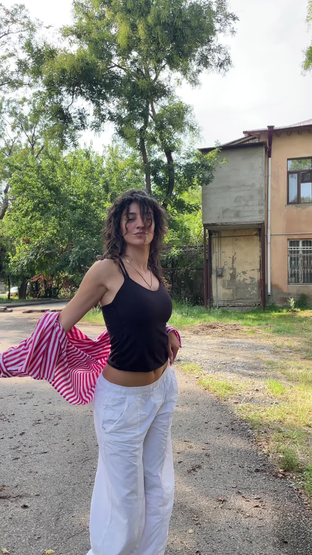 @CurlyQueen
