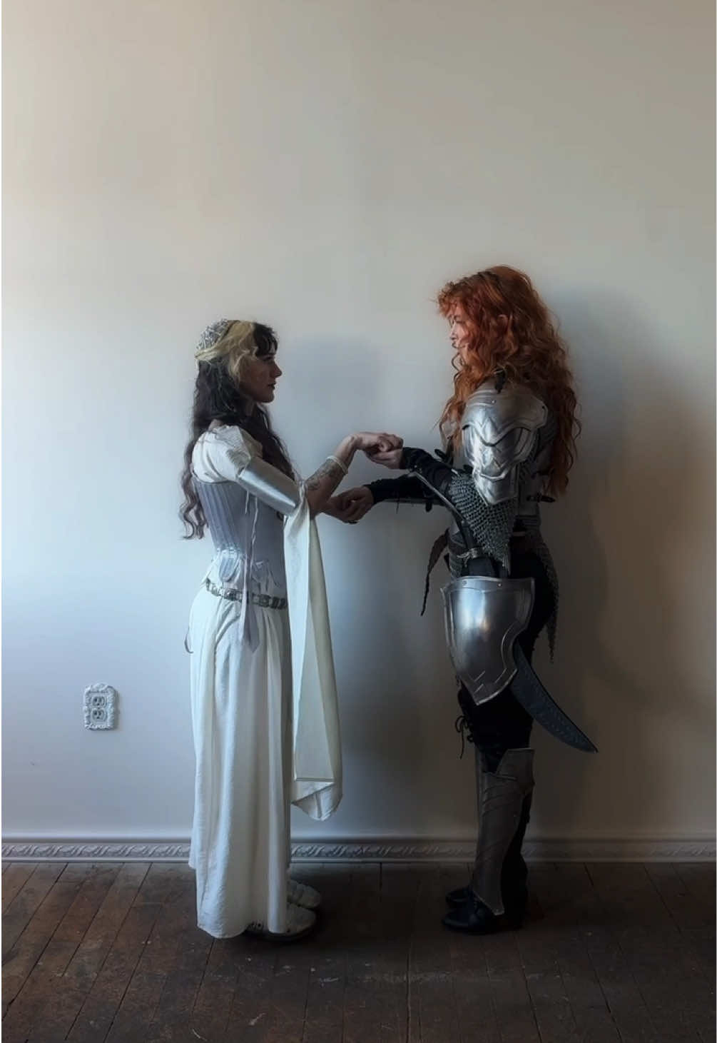 @Honeyswords