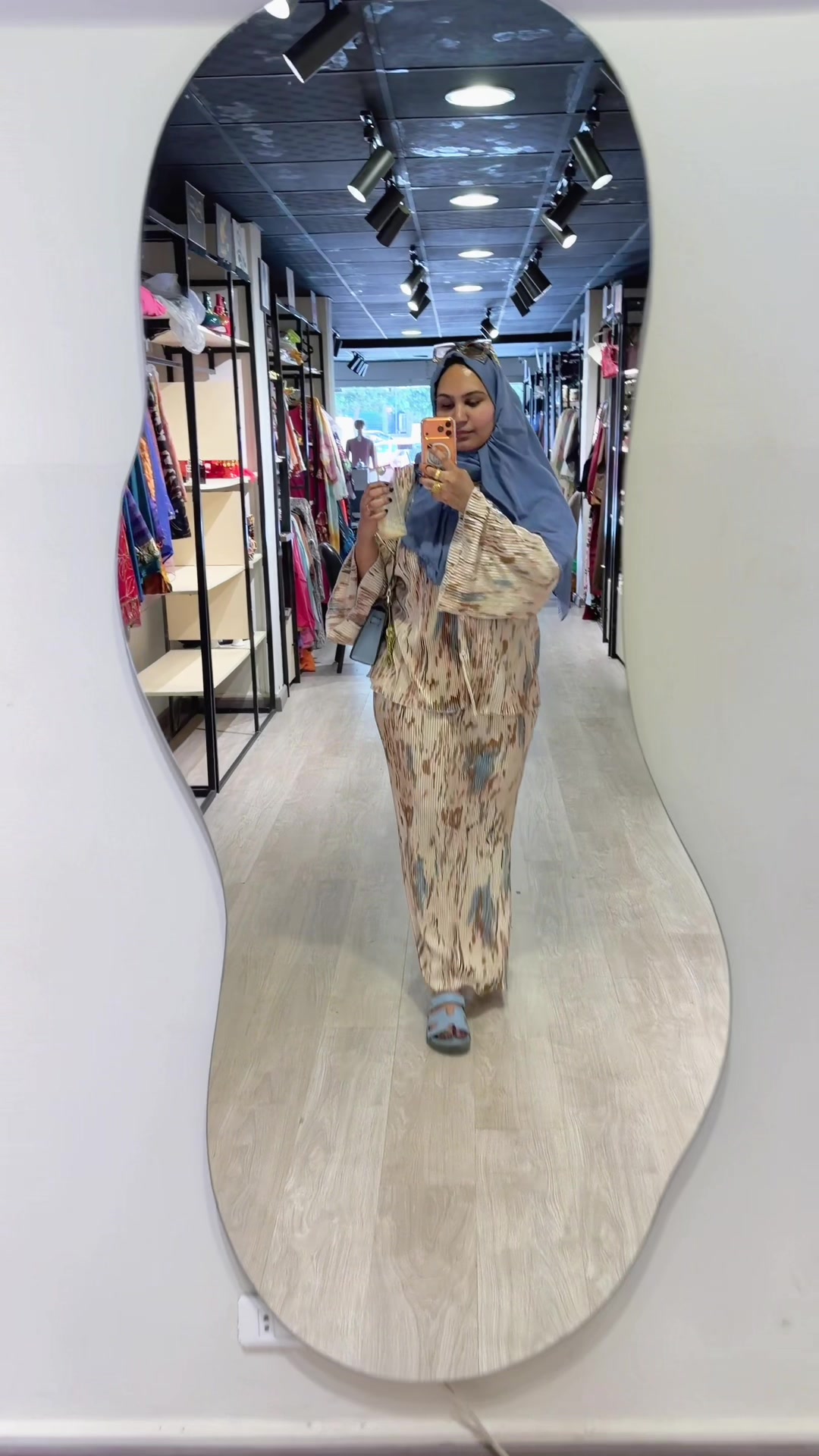 @Shushu Aboud