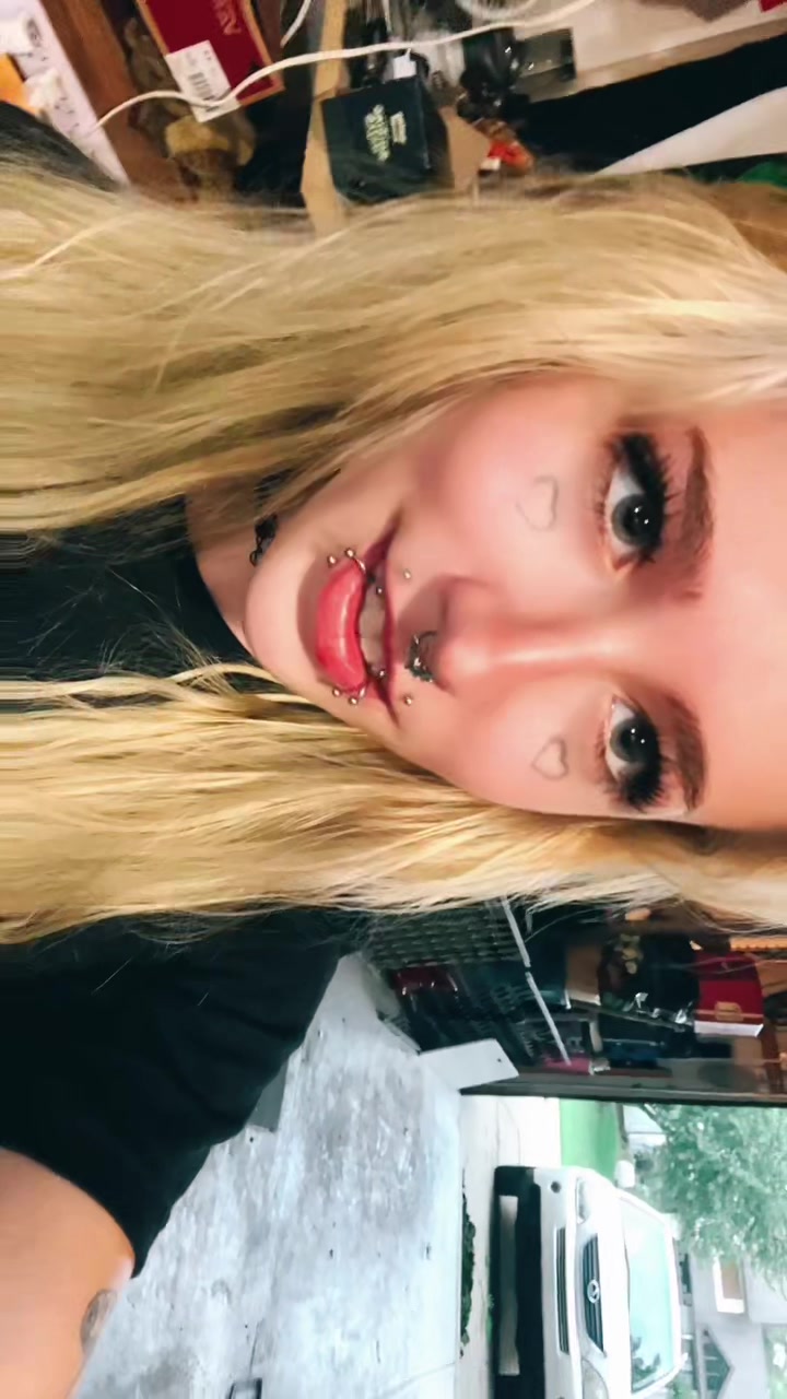 @Gothic Hippie