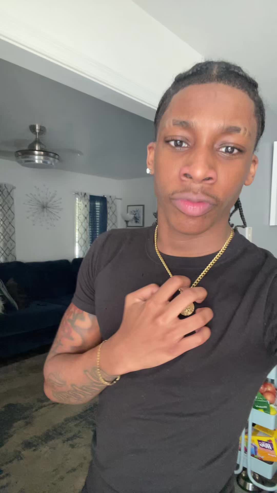 @shelovedeee