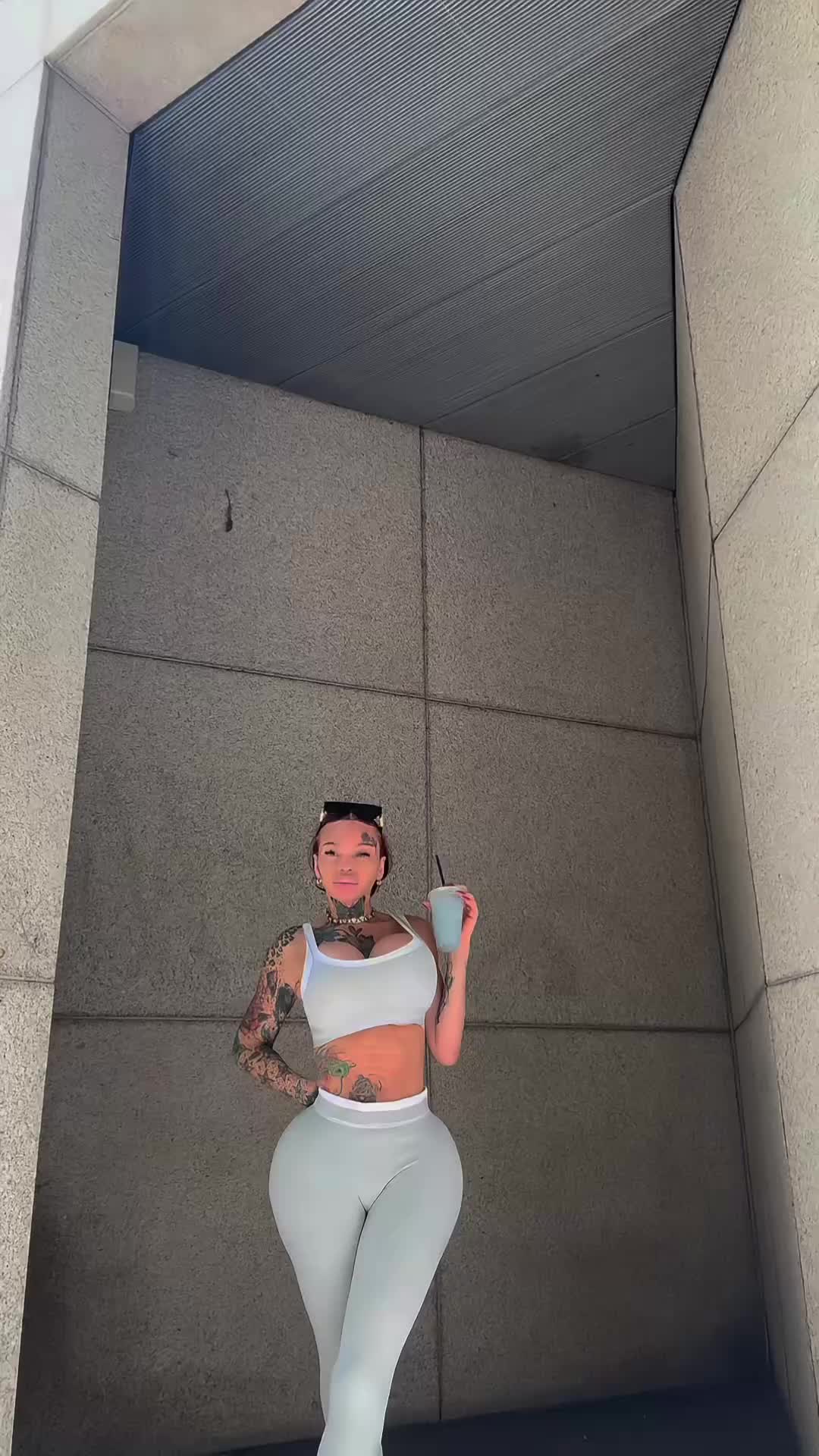 @Stassia