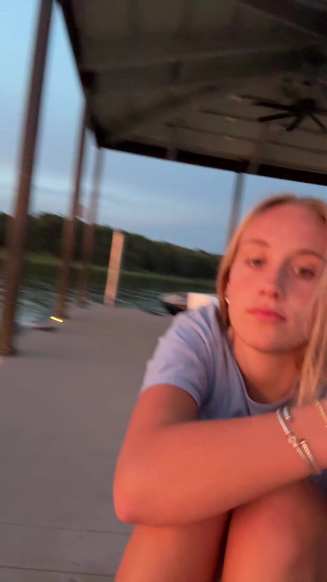 @elliewilliams