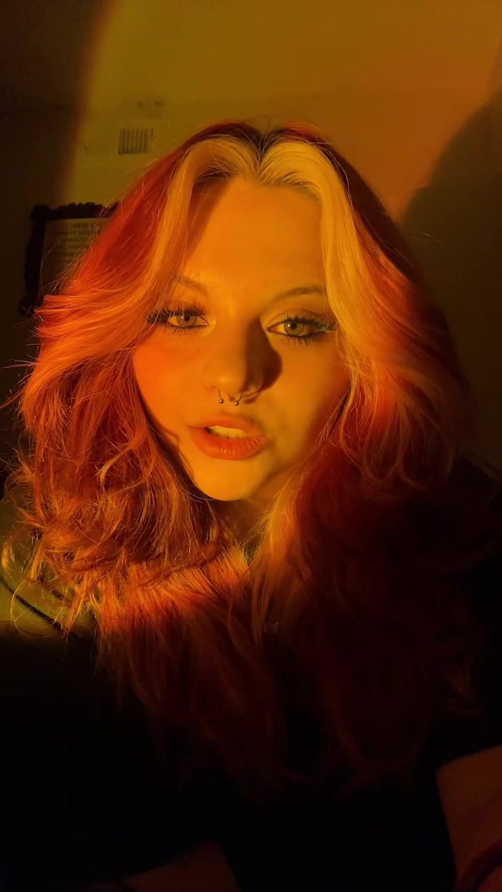 @:3
