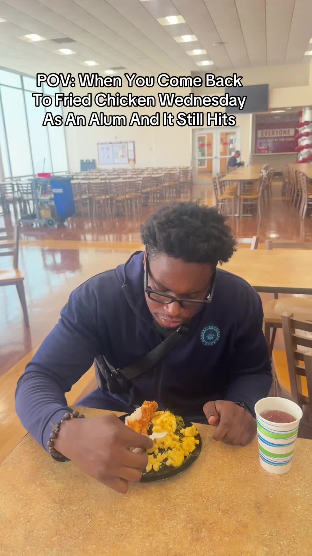 @2sneakyyy