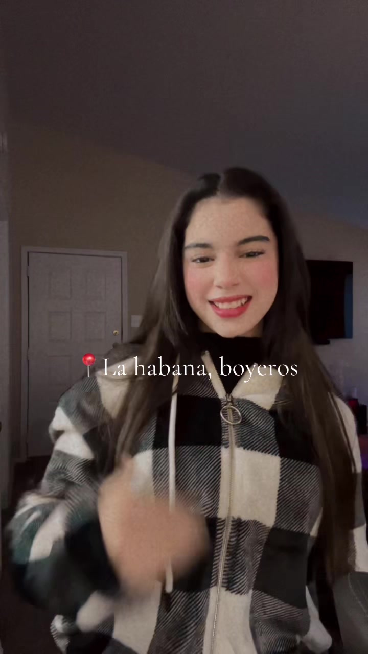 @ANALIA.♥︎