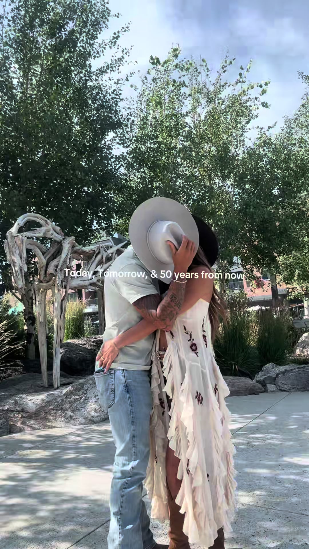 @Chlothecowgirl