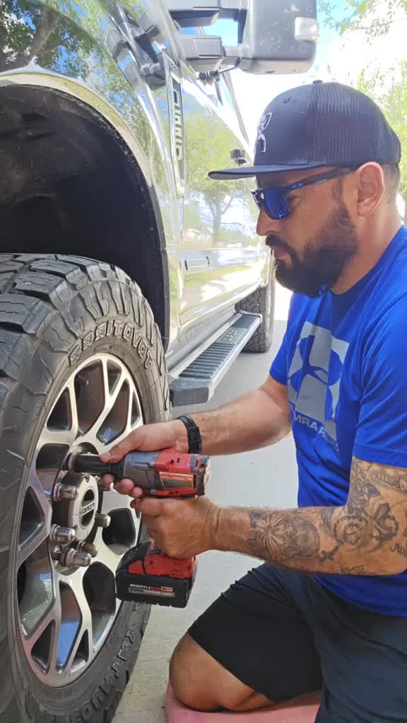 @Hasbun Auto Body