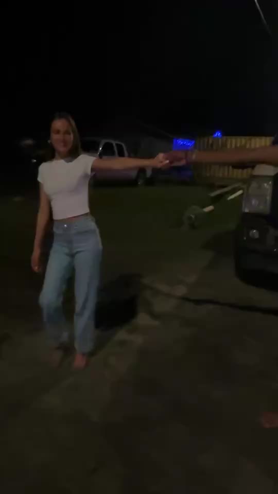 @🗿