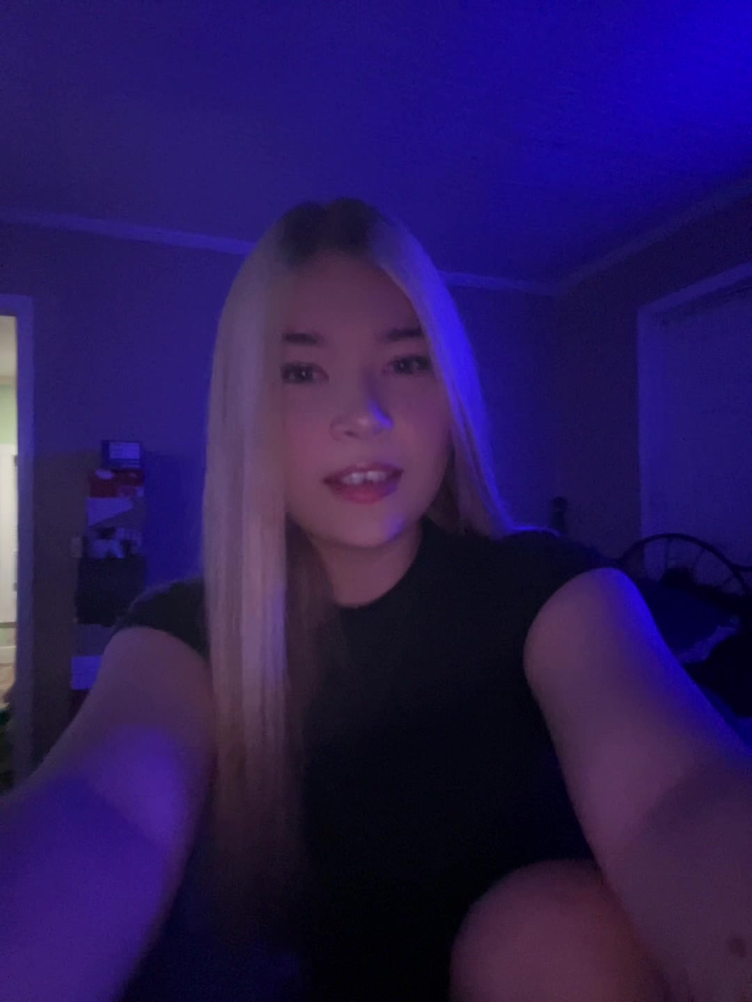 @alayna.