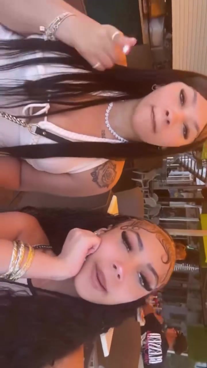 @monique
