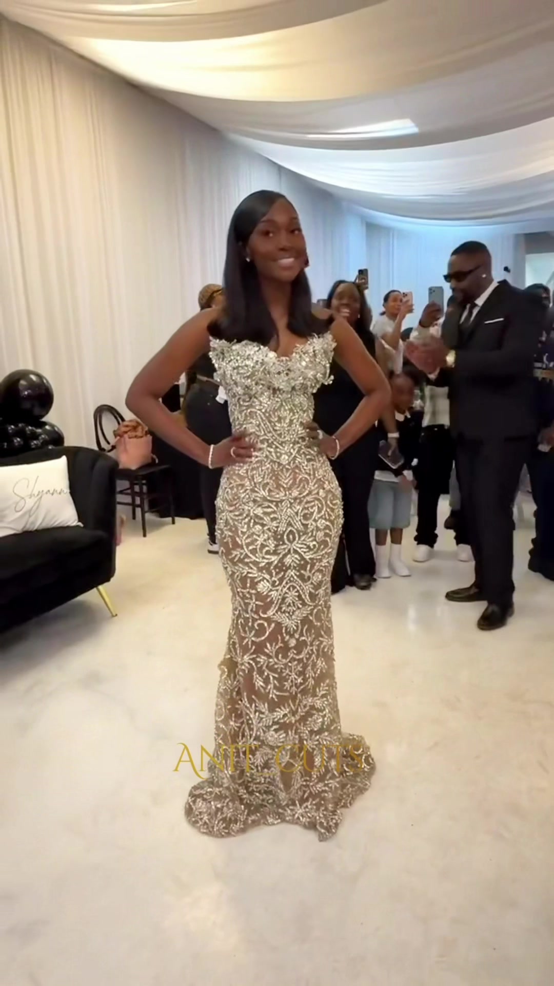 @Anit Cuts | Prom & Bridal