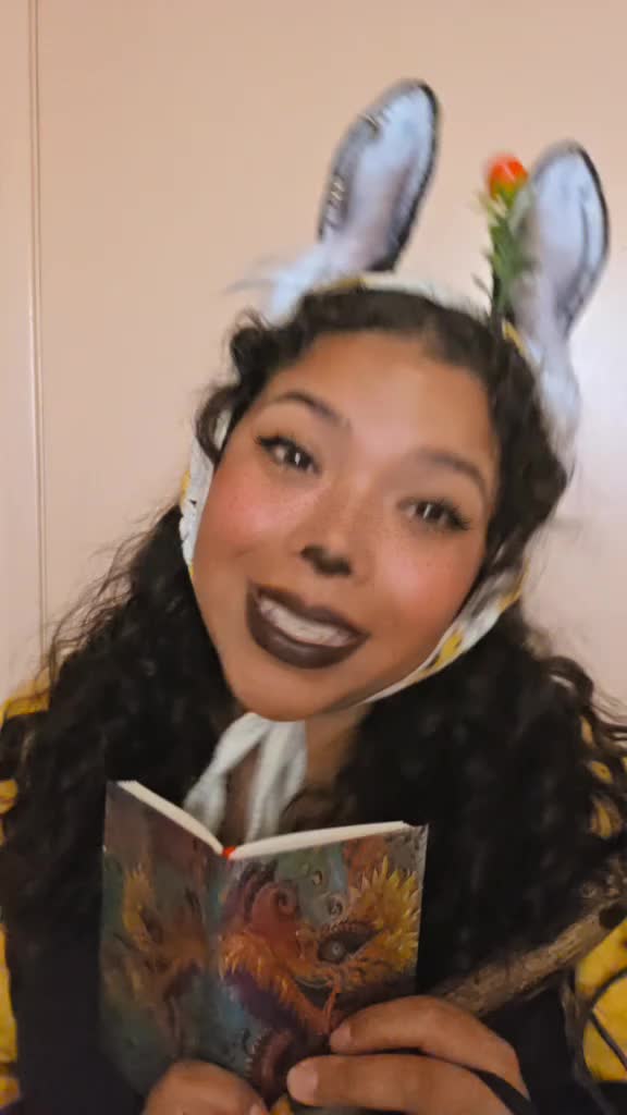 @The Bunnyfolk Cosplayer