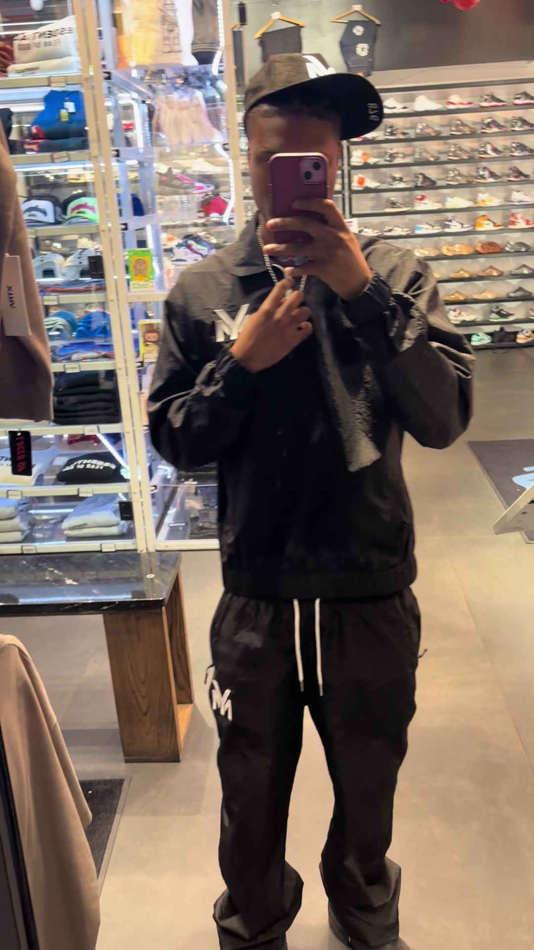 @_yaadmon_