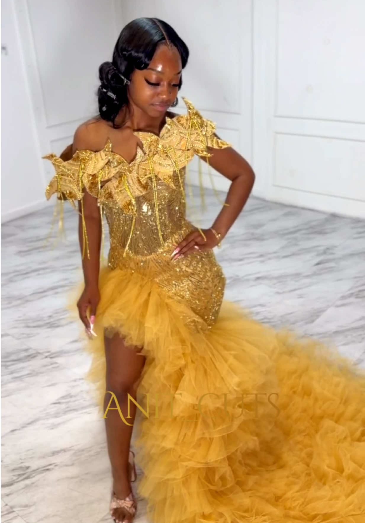 @Anit Cuts | Prom & Bridal