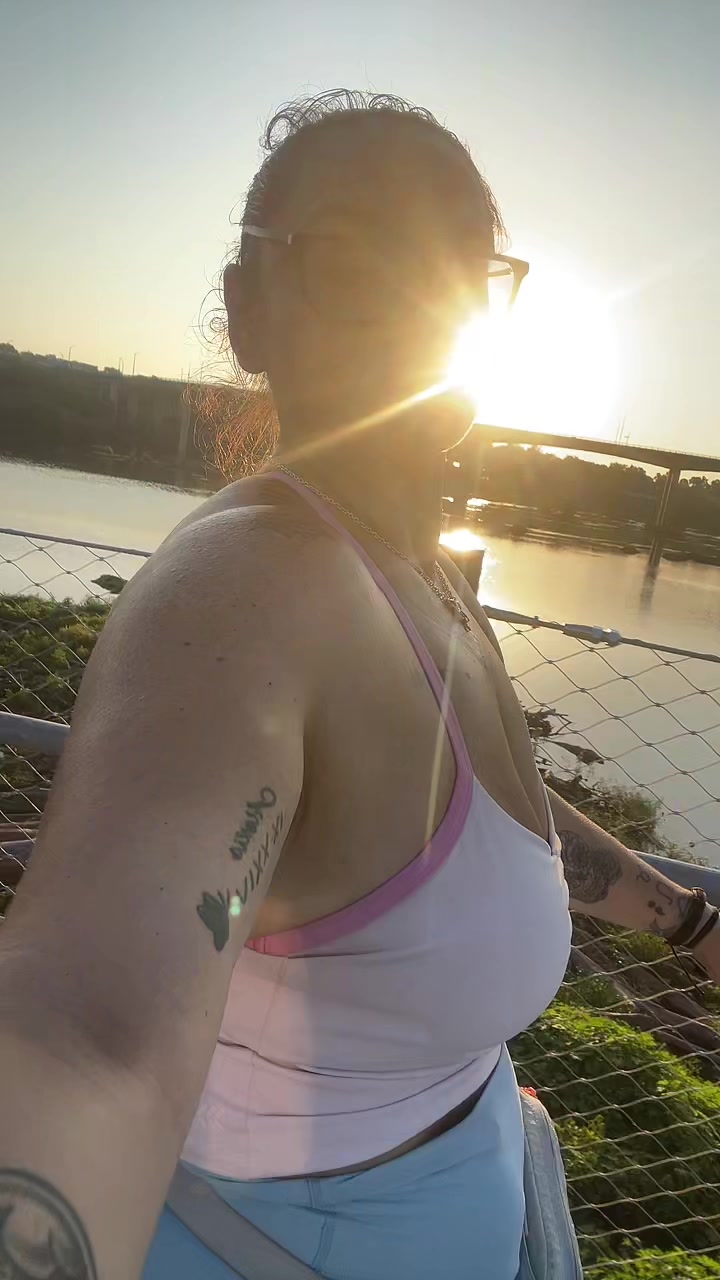 @Carsybunny