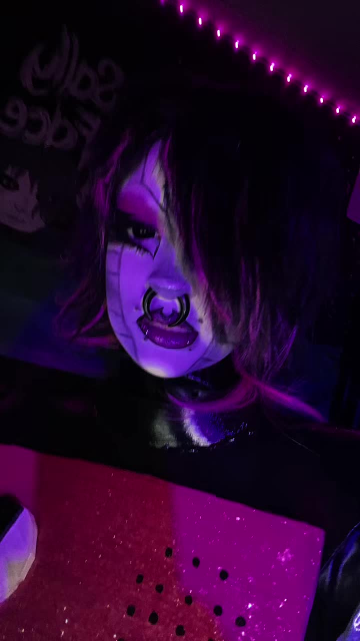 @Sollux 🦑🐇