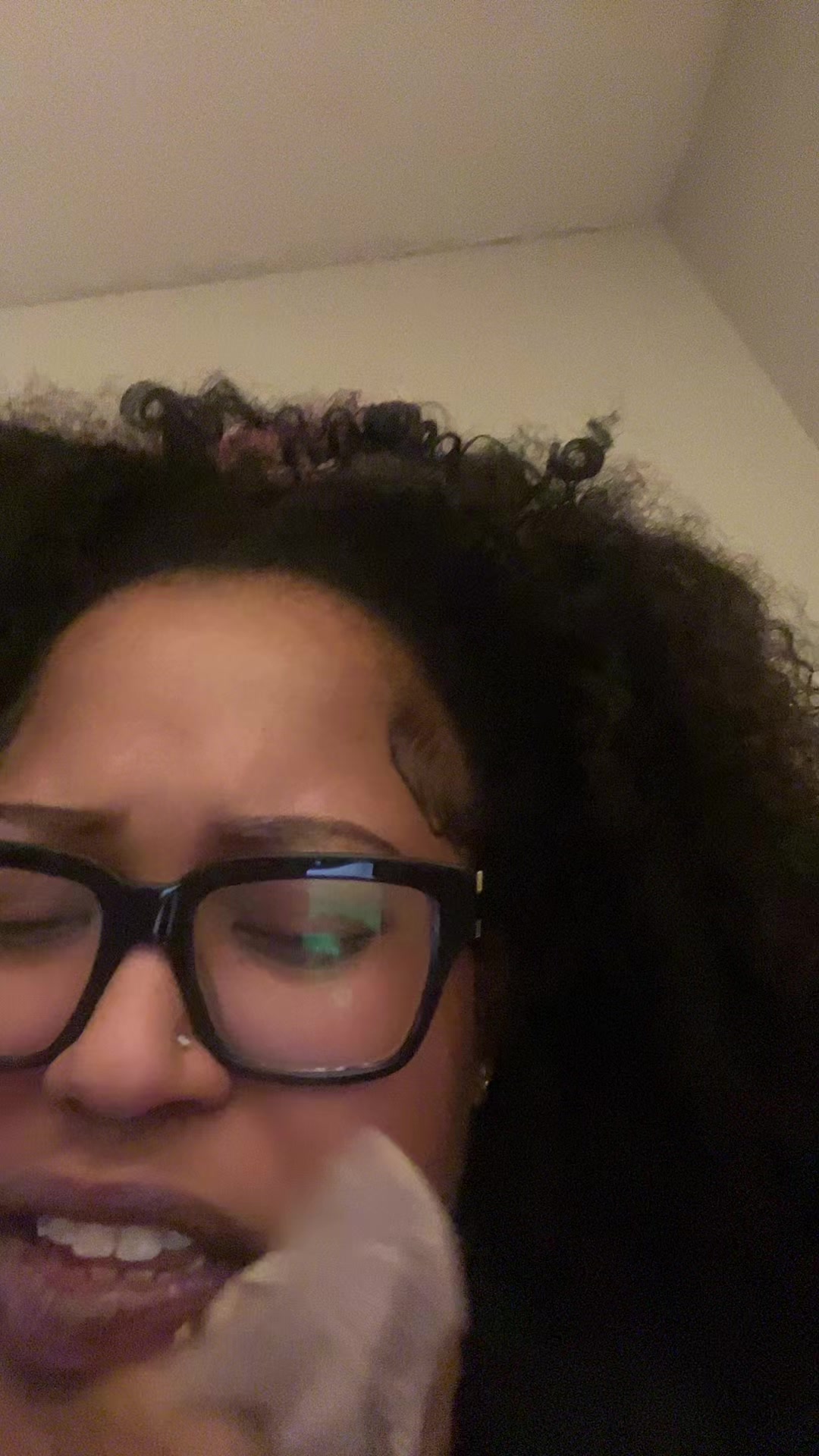 @Niy
