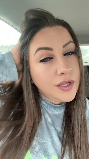 @Greeneyedmom23 (Erin)